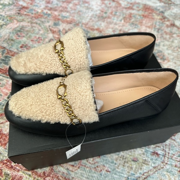 NIB Coach “Helena “ Loafer With Sherpa Detail - Picture 5 of 10